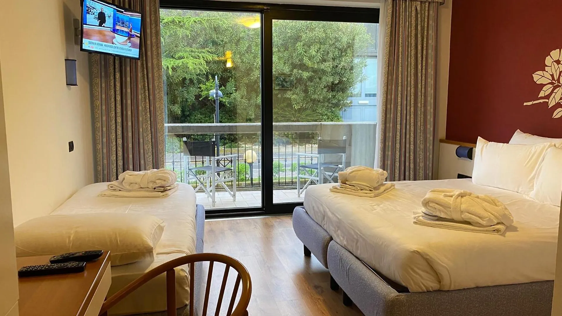 Alevic Hotel Sirmione 4*,  Italy