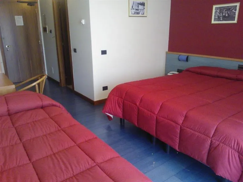 Alevic Hotel Sirmione 4*,  Italy